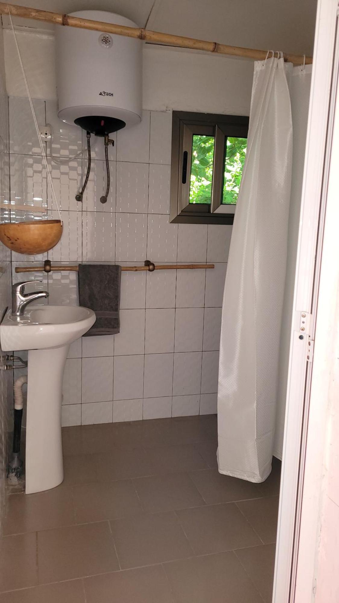 Kasa Boubak Avec Cuisine Exterieure A 50 M De La Plage Kafountine Buitenkant foto